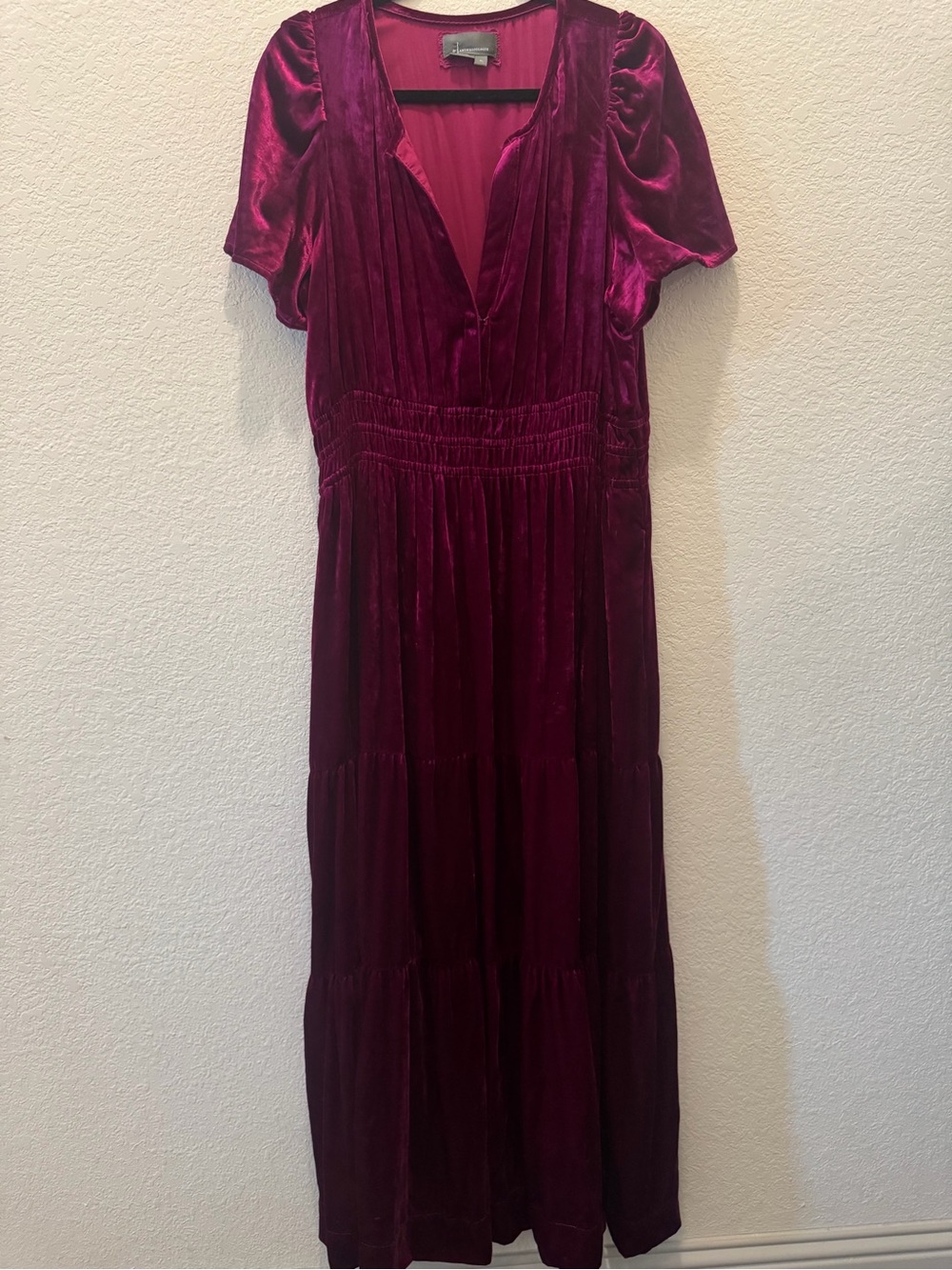 XL Anthropologie Somerset Velvet Fuchsia Maxi Dress